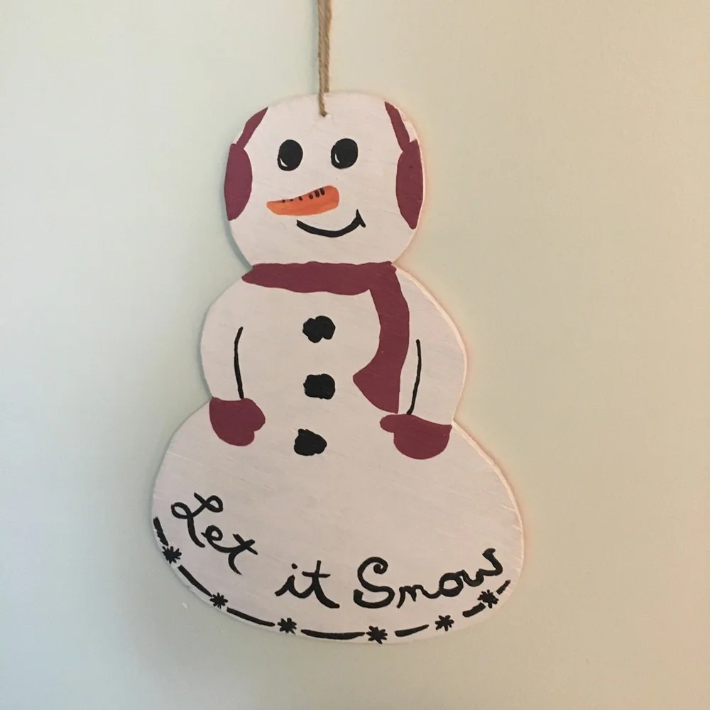 Double sided snowman / pumpkin door hanger